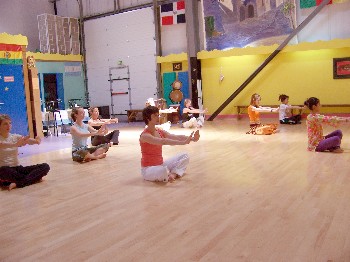 Suky: professeur de danse indienne(Khatak, bollywood style, danse punjabi...) chez adanse : Tous droits rservs