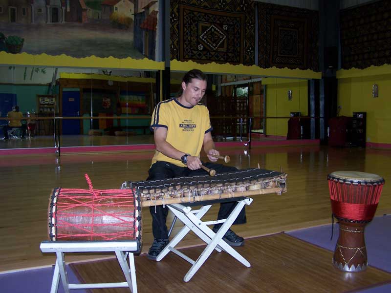 Pascal: prof de percussions africaines traditionnelles Mandingues :Tous droits rservs